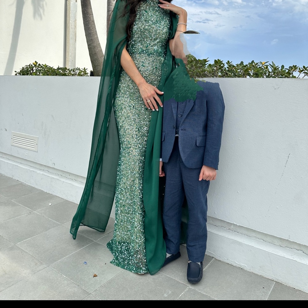 Stunning Emerald Green Prom Dress - Picture 5 of 5